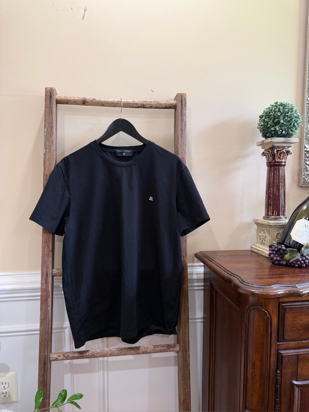 Roberto Vino Black Crewneck T-Shirt